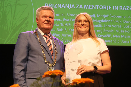 ZLATA PETICA 174 FOTO LJUBO VUKELIČ